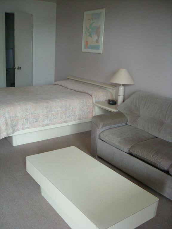 Oasis St-louis 2*